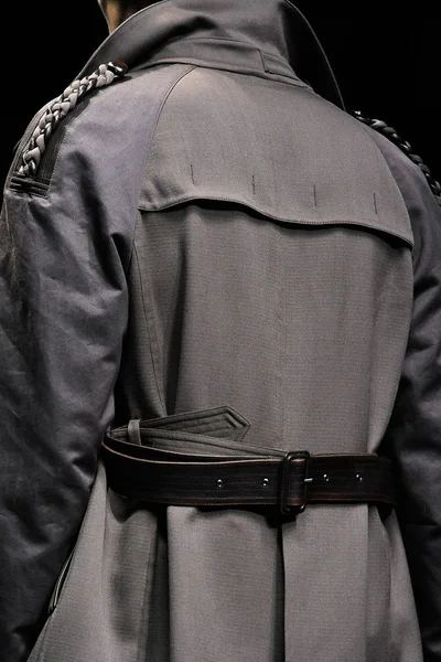 Look 32